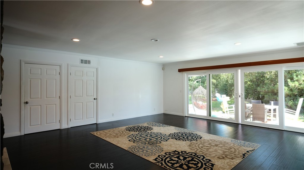 2010 Wilson Avenue Property Photo 19