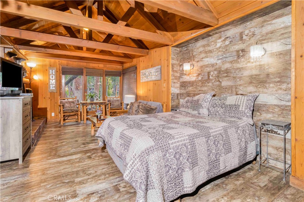 39372 Big Bear Boulevard Property Photo 8