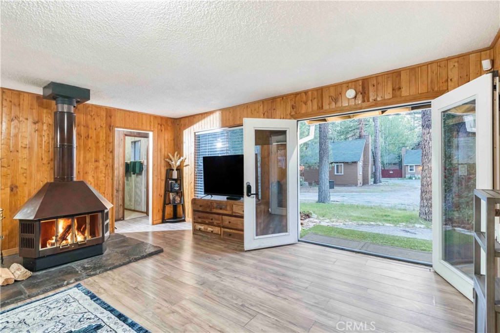 39372 Big Bear Boulevard Property Photo 11
