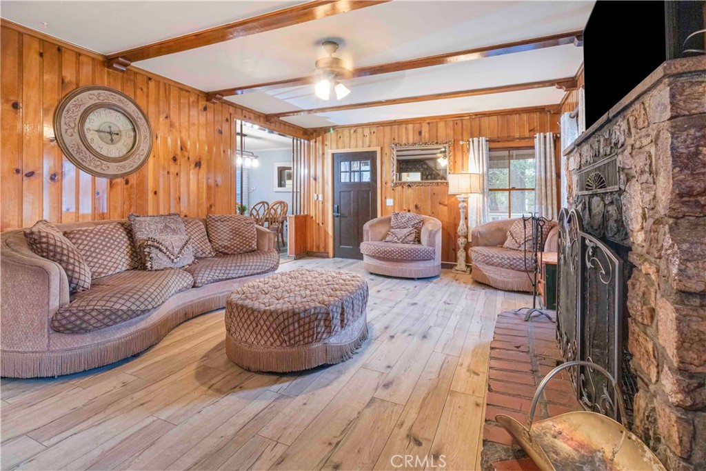 39372 Big Bear Boulevard Property Photo 12