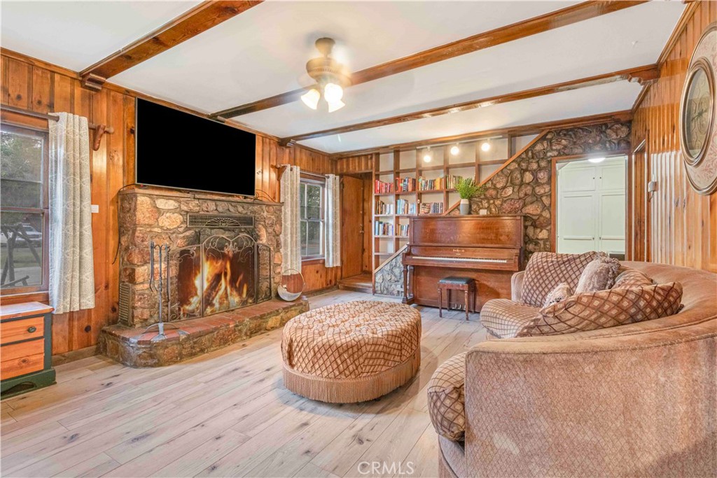 39372 Big Bear Boulevard Property Photo 13