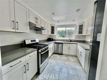 221 S Gale Drive 206 Property Photo 6
