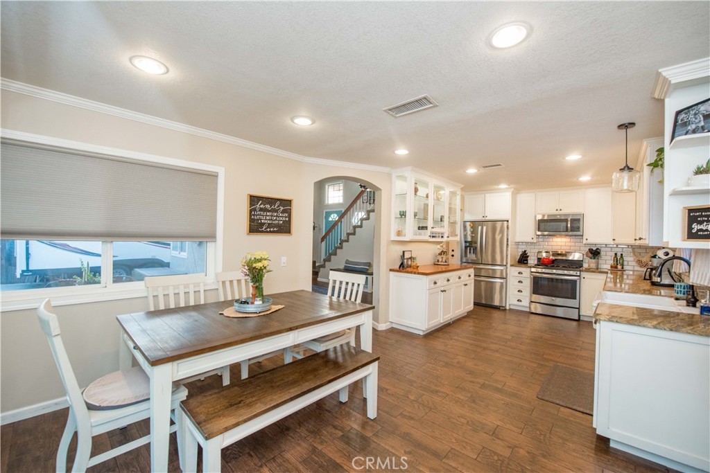 11025 Kenyon Way Property Photo 8