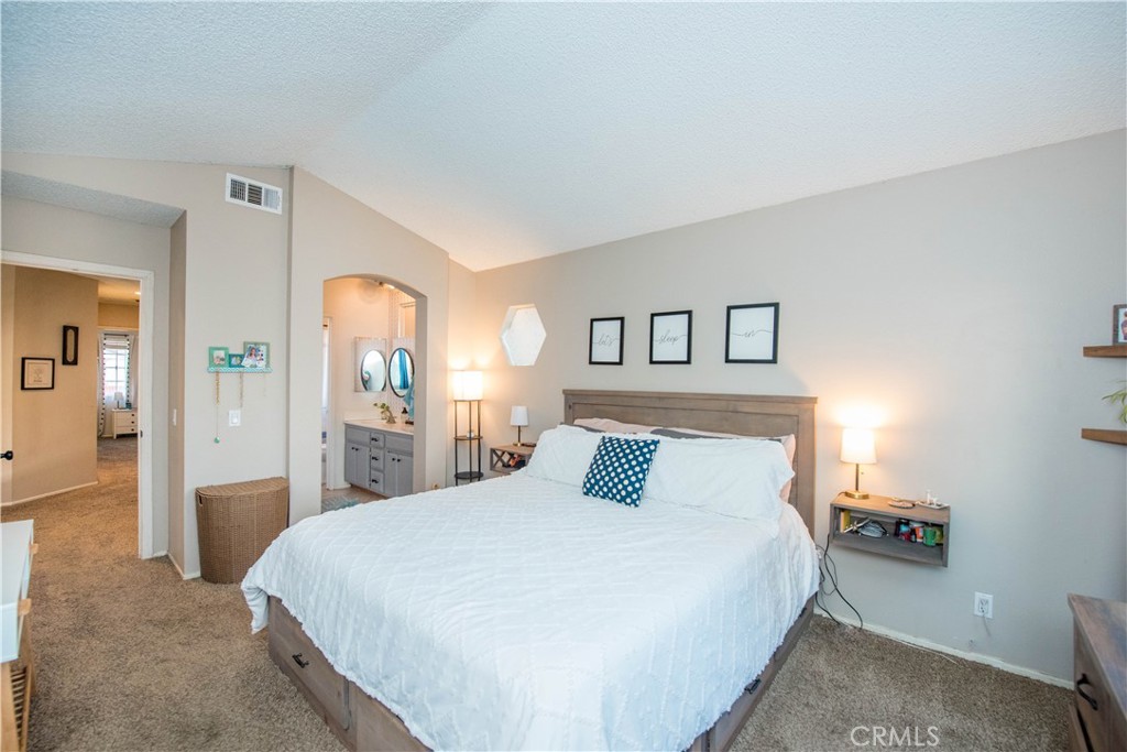 11025 Kenyon Way Property Photo 10