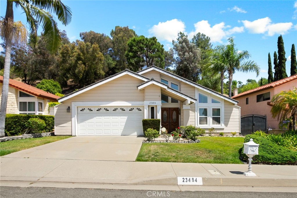 23484 Coyote Springs Drive Property Photo 1