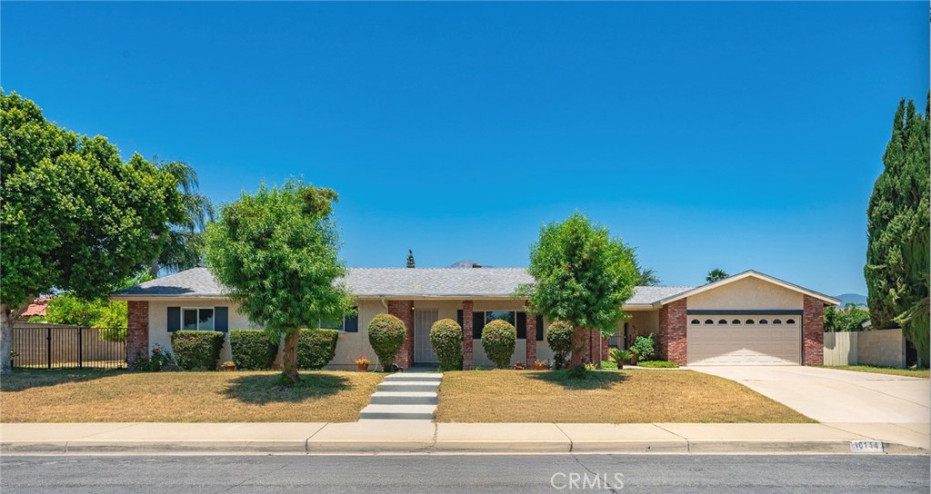 10144 Ashford Street Property Photo 1