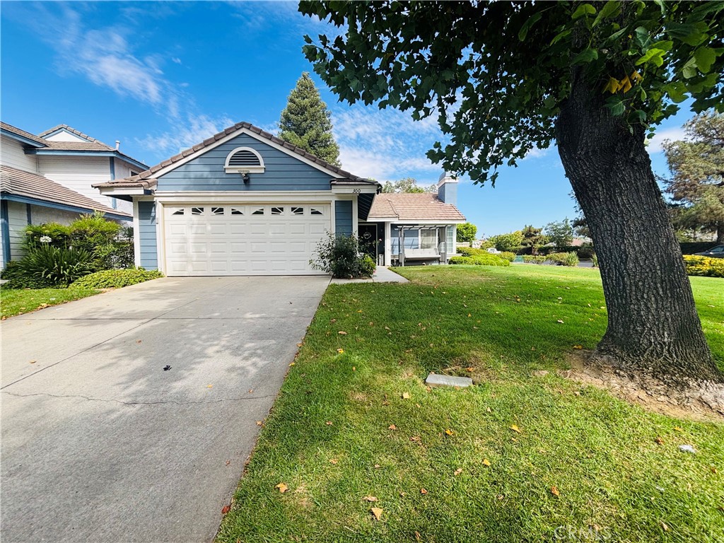 300 Barrington Circle Property Photo 1