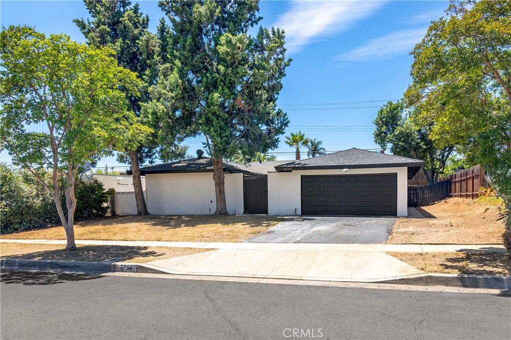 7364 Layton Street Property Photo