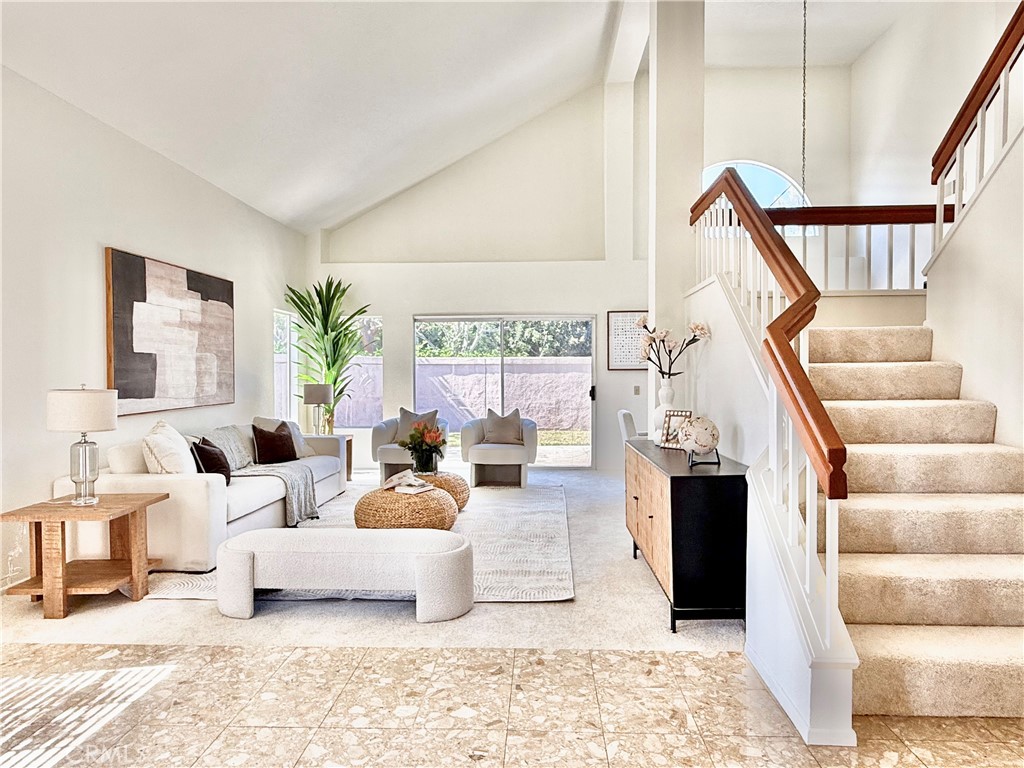 18 Decente Property Photo 1