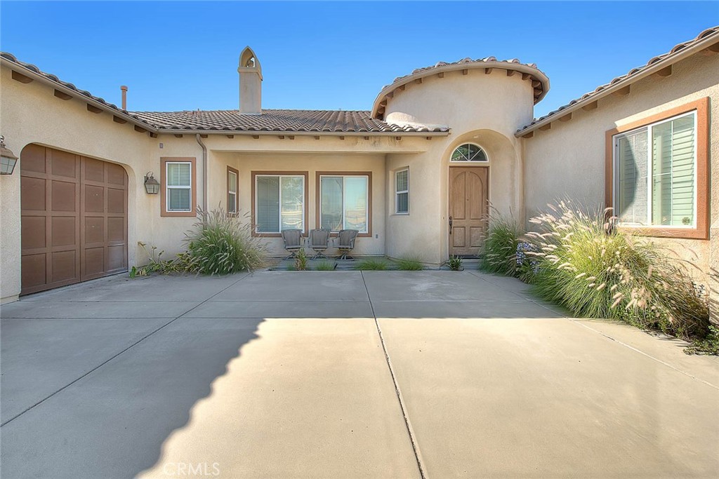 5480 Stoneview Road Property Photo 2