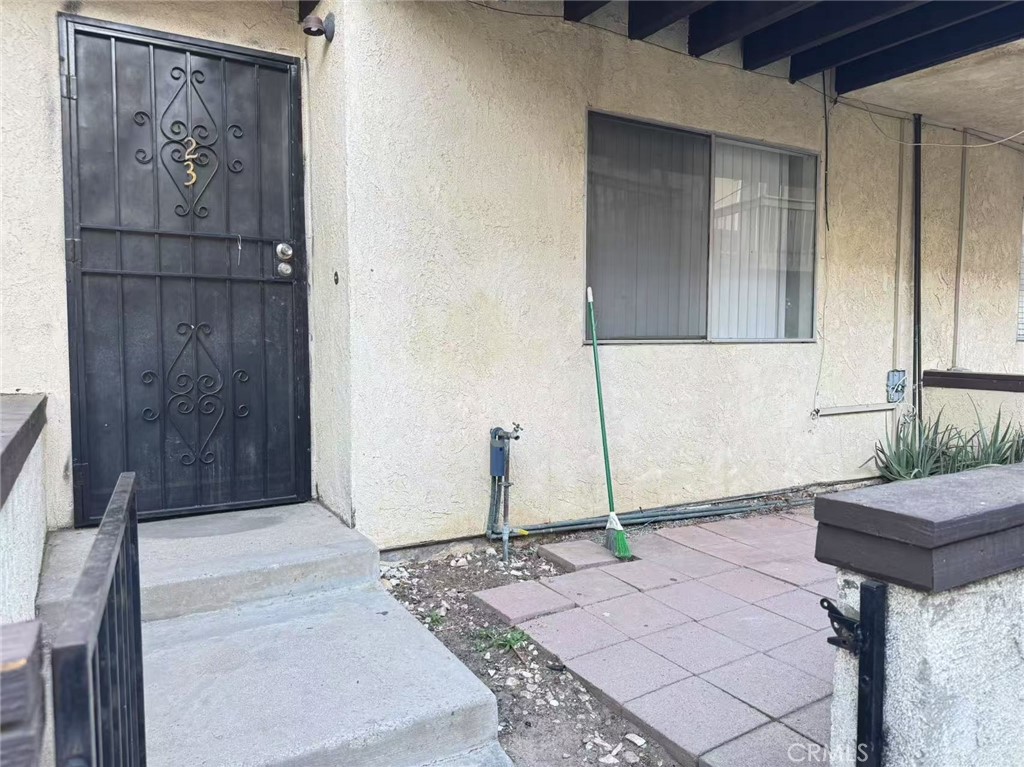 9100 Acacia Avenue Property Photo 18