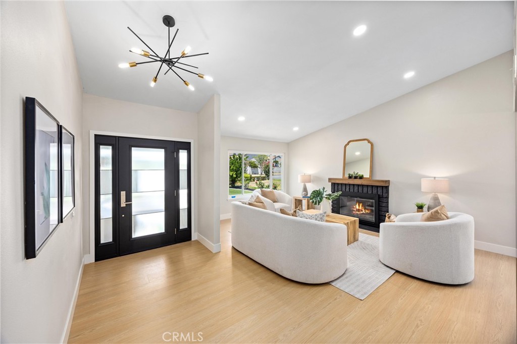 9185 Jadeite Avenue Property Photo 4