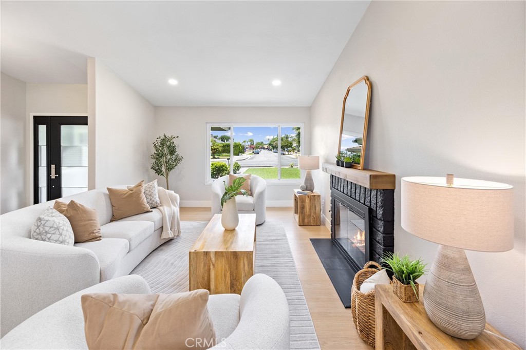 9185 Jadeite Avenue Property Photo 6