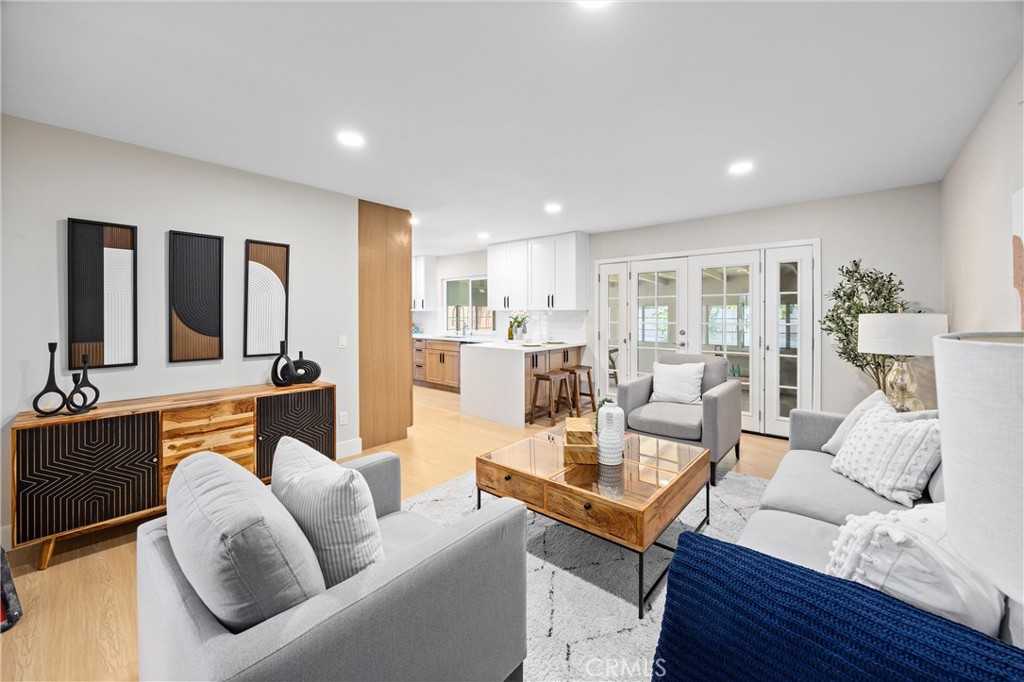 9185 Jadeite Avenue Property Photo 9