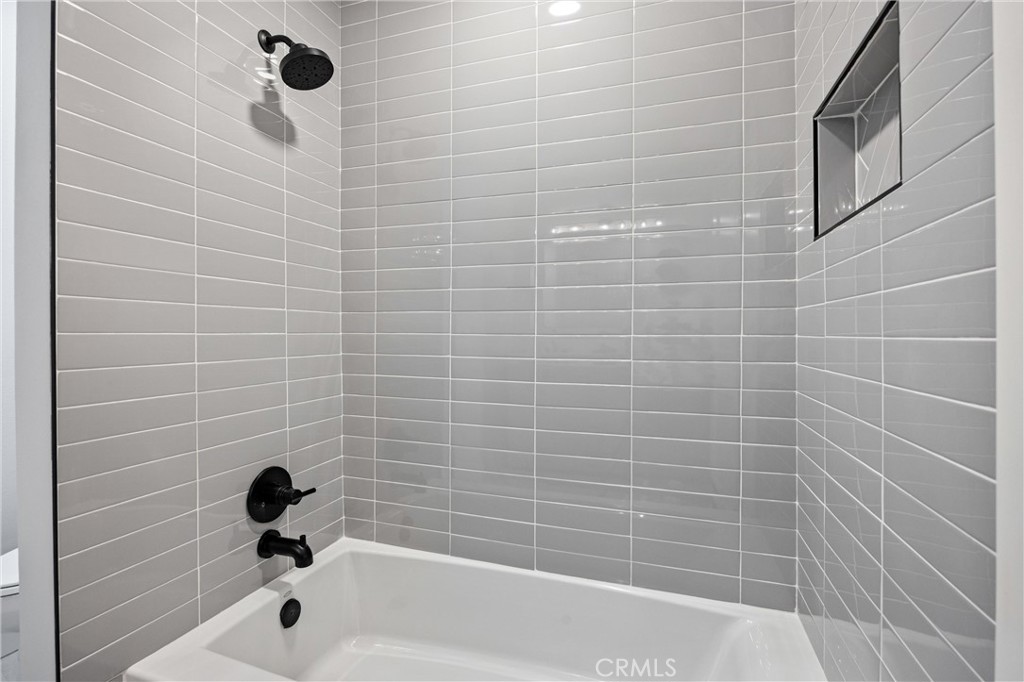 9185 Jadeite Avenue Property Photo 22