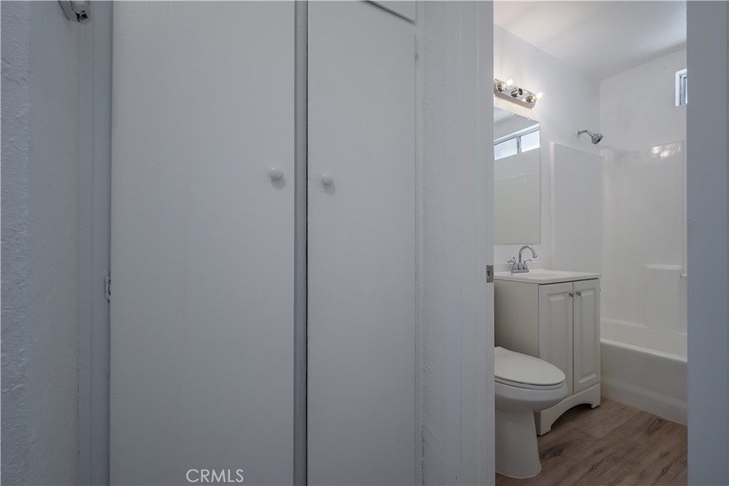 810 Jarrow Avenue Property Photo 20