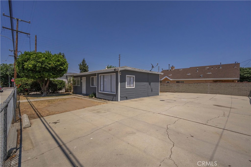810 Jarrow Avenue Property Photo 32