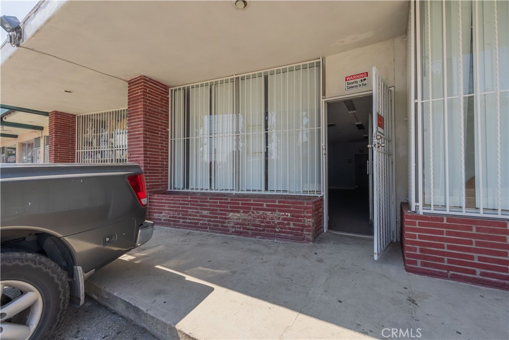 810 Jarrow Avenue Property Photo 44