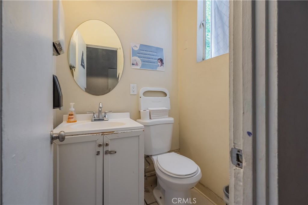 810 Jarrow Avenue Property Photo 50