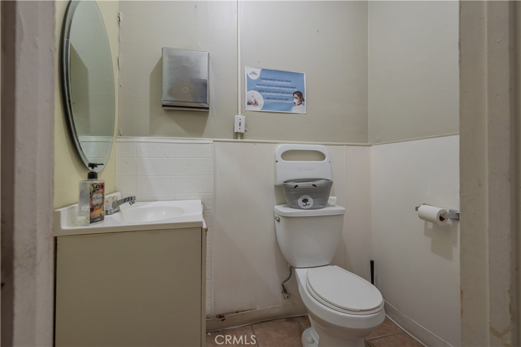 810 Jarrow Avenue Property Photo 51