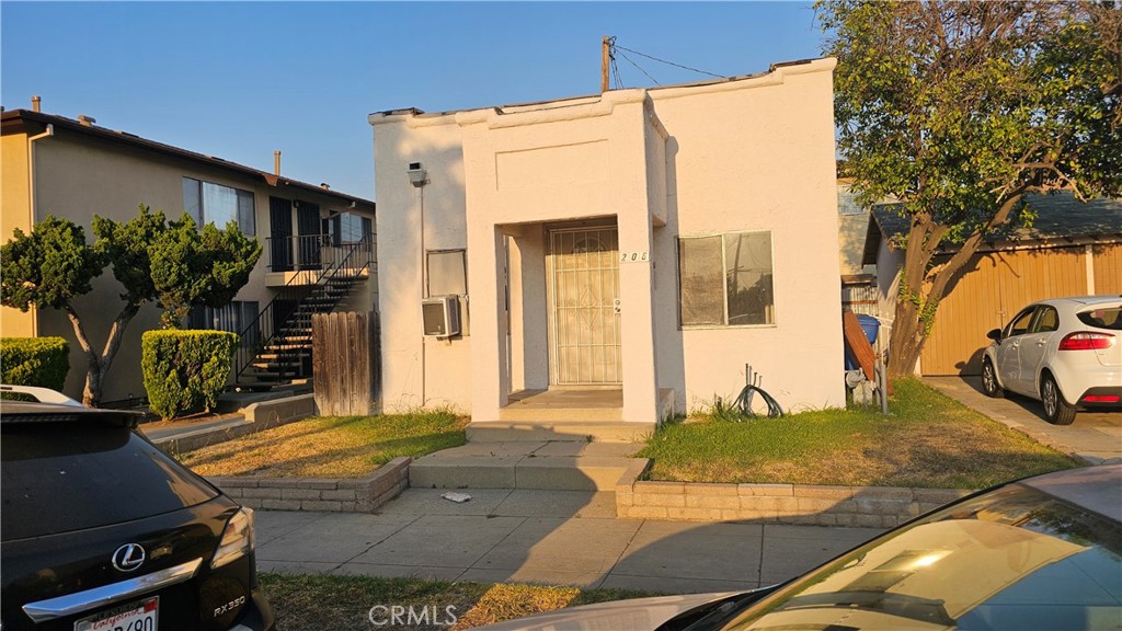416 W Cleveland Avenue Property Photo 1