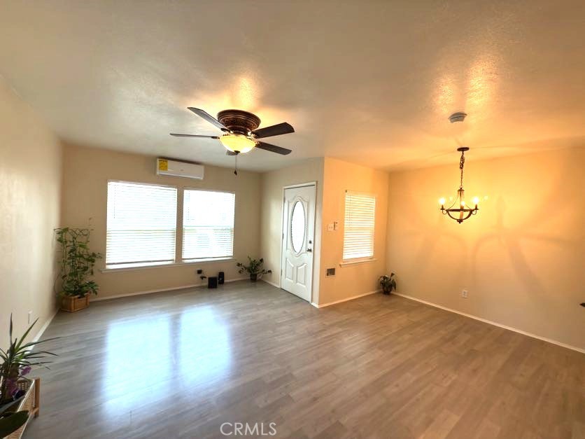 1528 W Virginia Street Property Photo 5