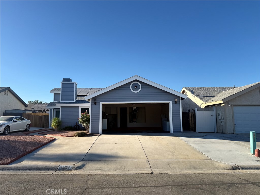 14164 Poplar Street Property Photo 3