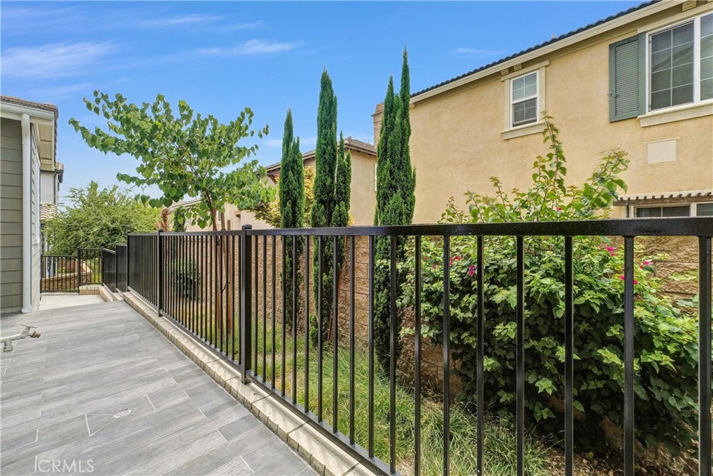 5584 Kate Way 10 Property Photo 28