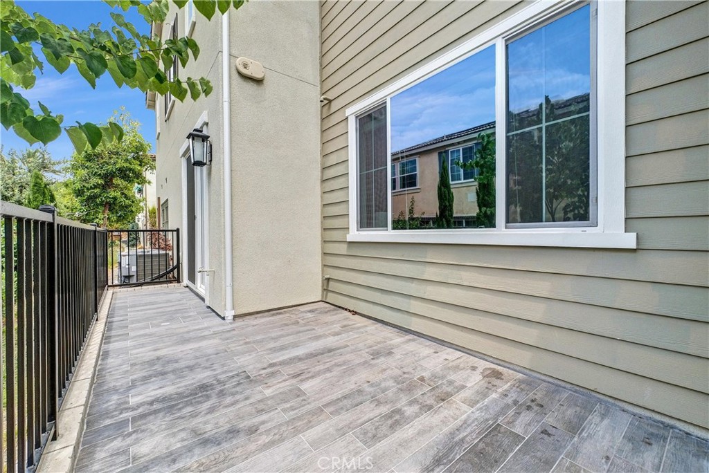 5584 Kate Way 10 Property Photo 29