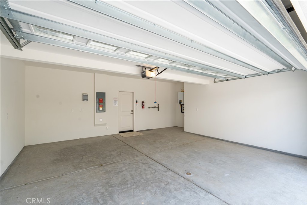 5584 Kate Way 10 Property Photo 31