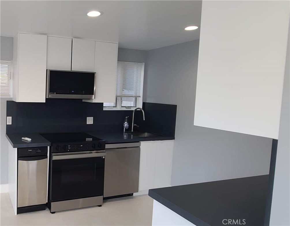 2504 23rd Street B Property Photo 2