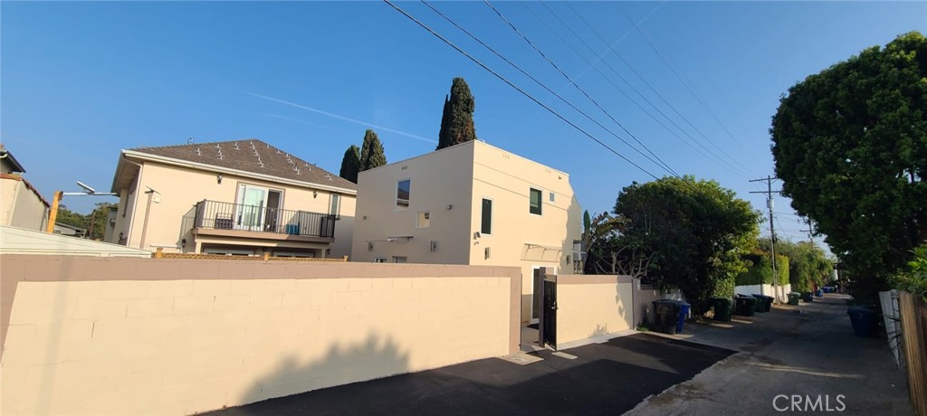2504 23rd Street B Property Photo 22
