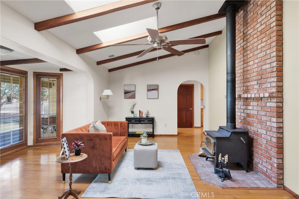 17168 Ryeland Road Property Photo 11