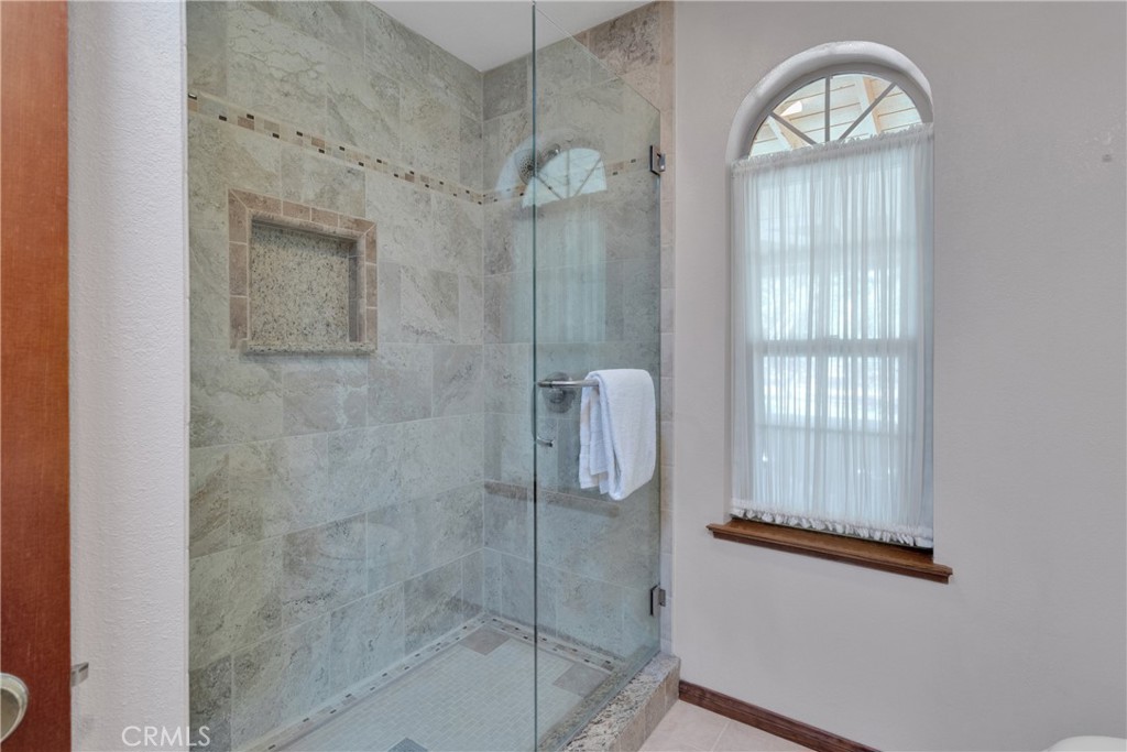 17168 Ryeland Road Property Photo 26