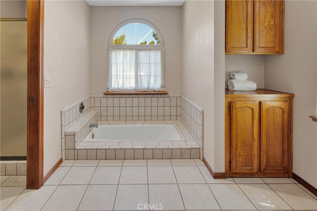 17168 Ryeland Road Property Photo 38