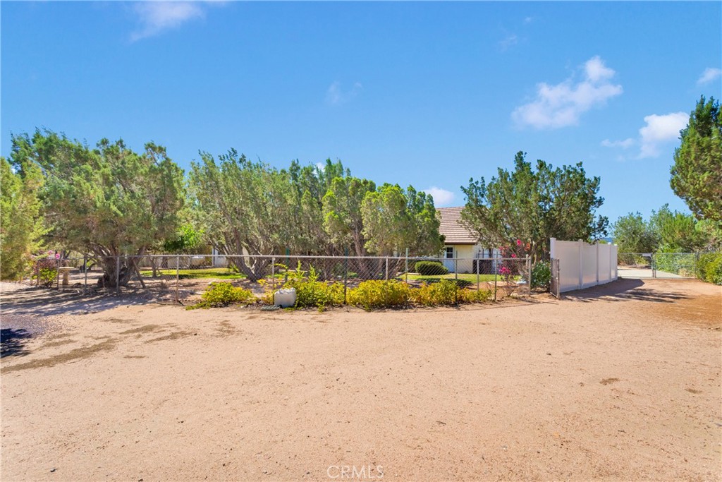 17168 Ryeland Road Property Photo 45