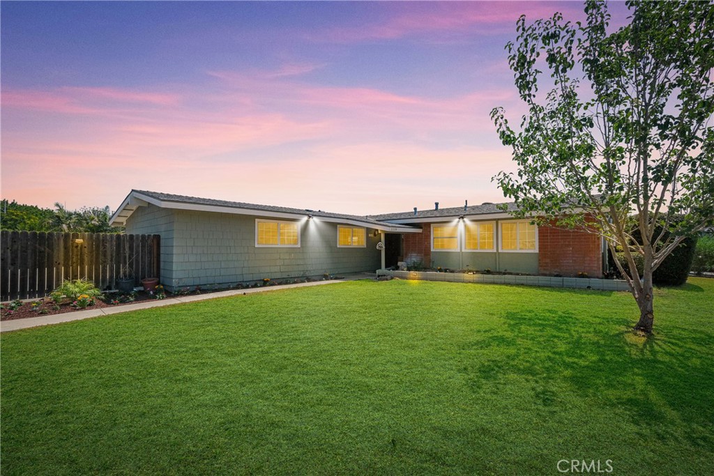 1119 W Merced Avenue Property Photo 1