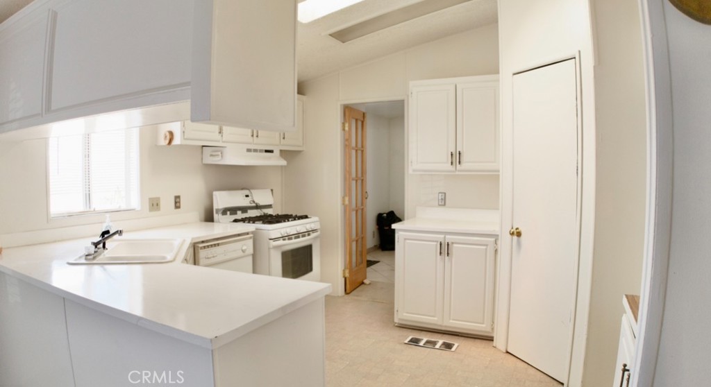 8130 Camp Rock Road Property Photo 7