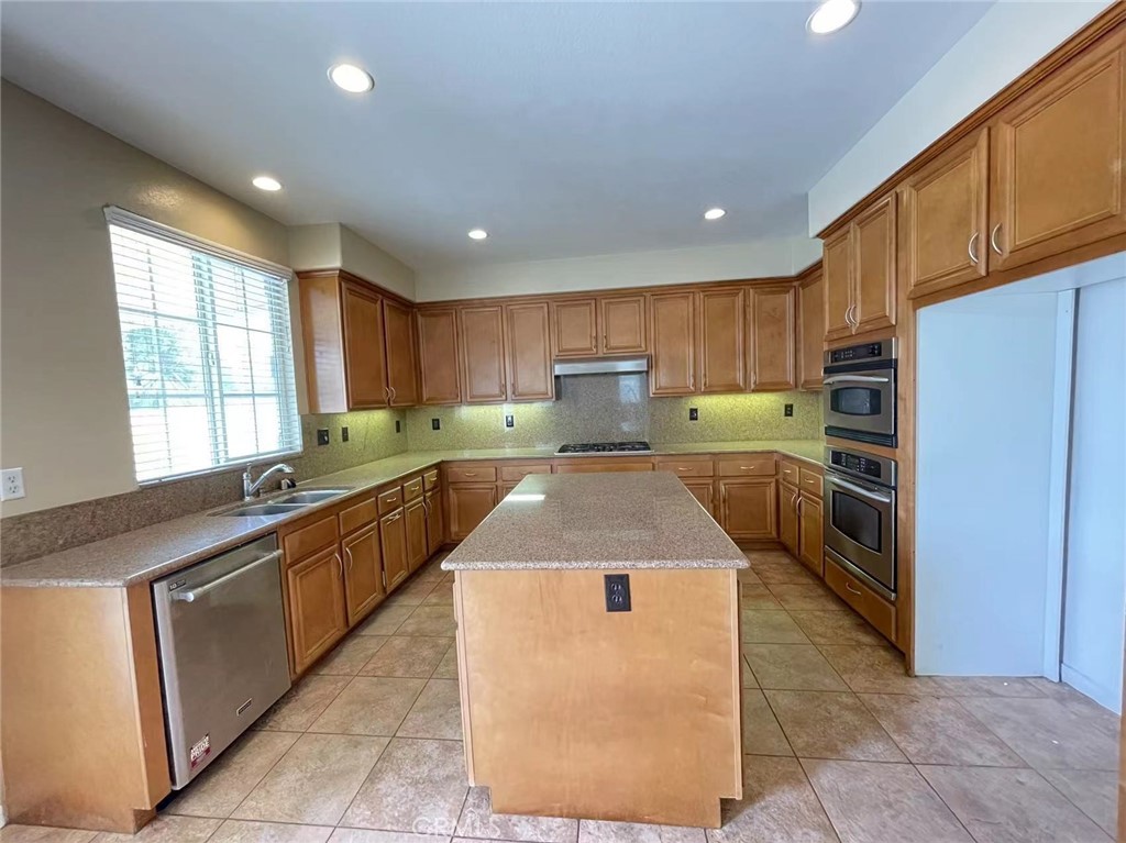 12761 Wild Horse Way Property Photo 5