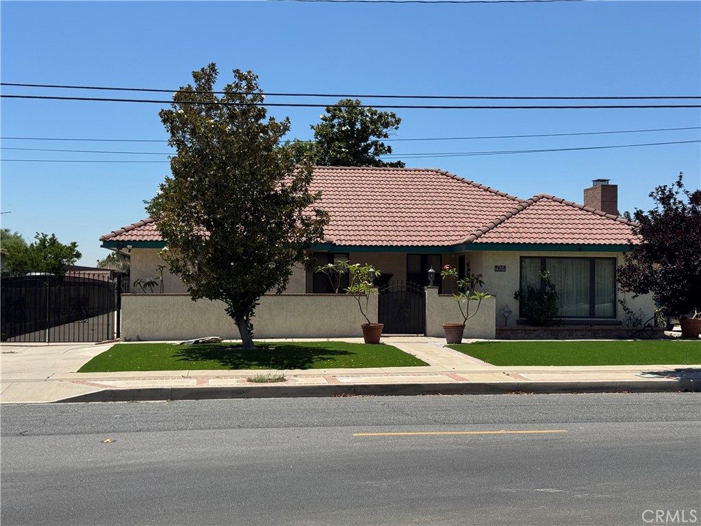 758 S Acacia Avenue Property Photo 1