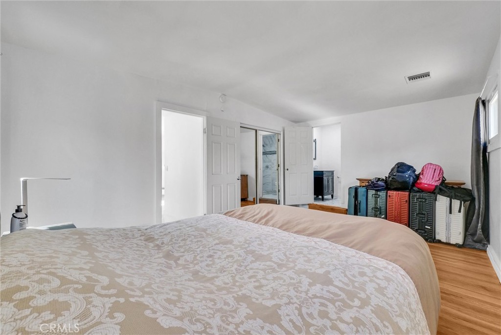 2532 N White Avenue Property Photo 25