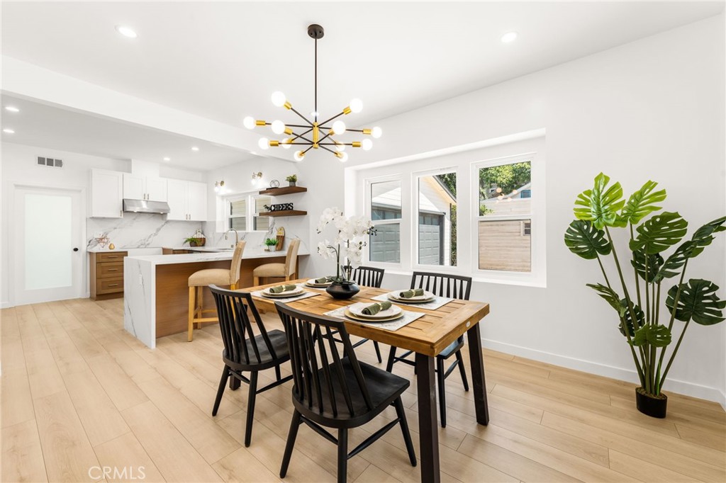 627 E Villa Street Property Photo 13