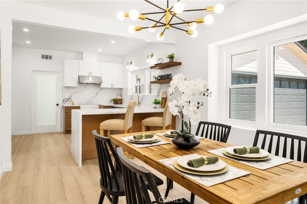 627 E Villa Street Property Photo 14