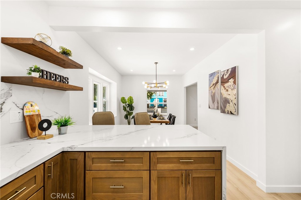 627 E Villa Street Property Photo 17