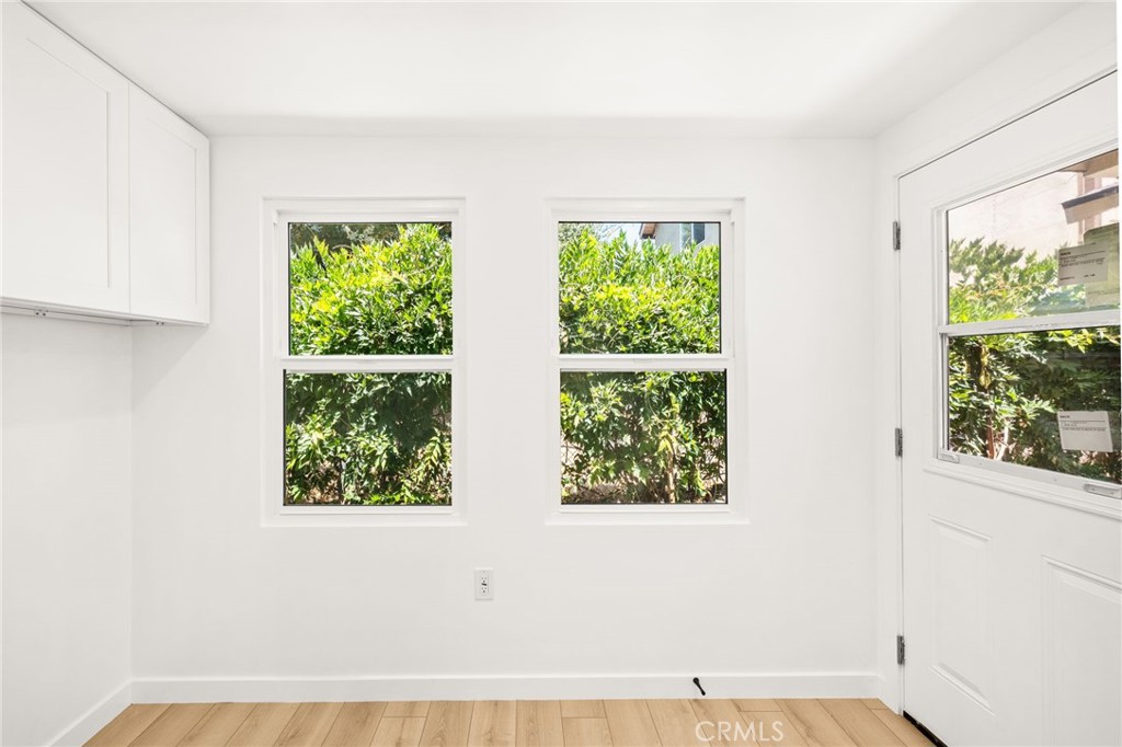 627 E Villa Street Property Photo 27