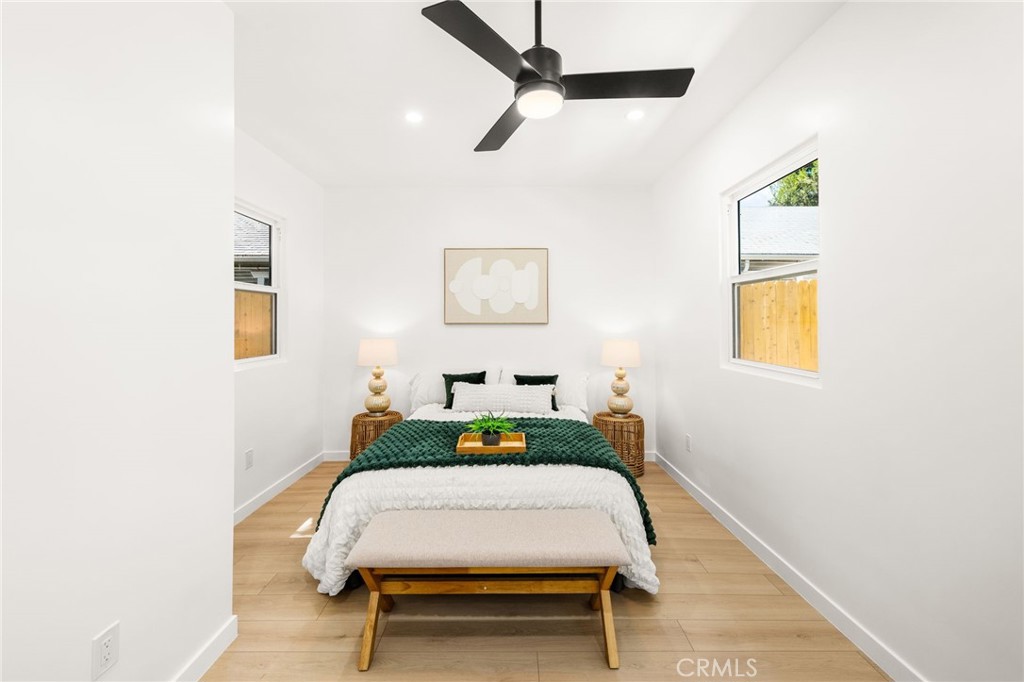 627 E Villa Street Property Photo 33