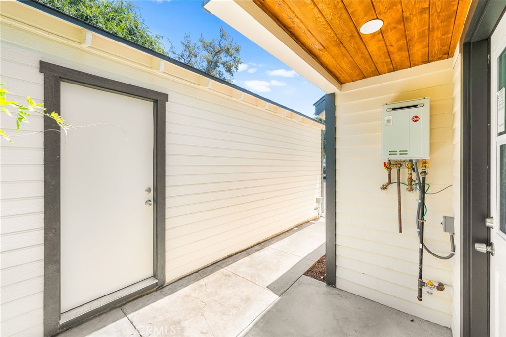 627 E Villa Street Property Photo 51