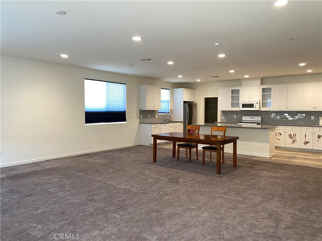 4232 Ivesbrook Street Property Photo 2