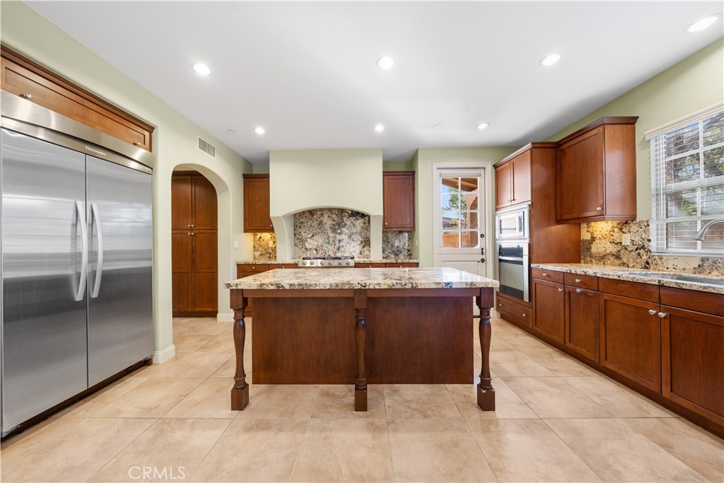 34 Upperbend Property Photo 10