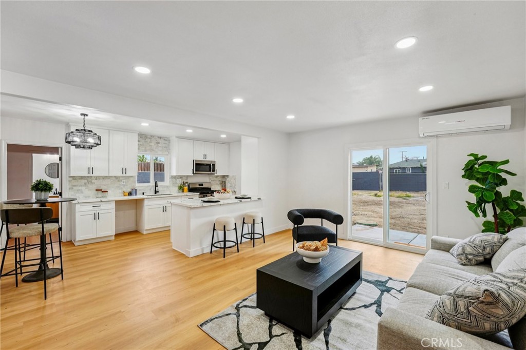 9059 Beech Avenue Property Photo 1